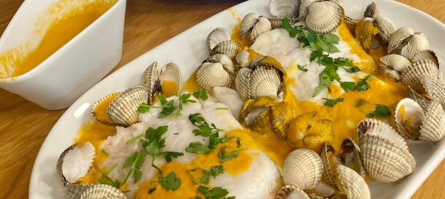 SAN JACOBO DE MERLUZA AL VINO BLANCO CON BERBERECHOS CON THERMOMIX EN MÉNDEZ ÁLVARO