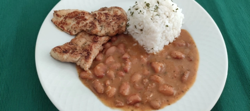 Judías Pinta y Arroz Blanco al estilo Brasileño