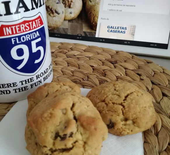 Haz tus cookies o galletas de chocolate o nueces en dos pasos con tu Thermomix®