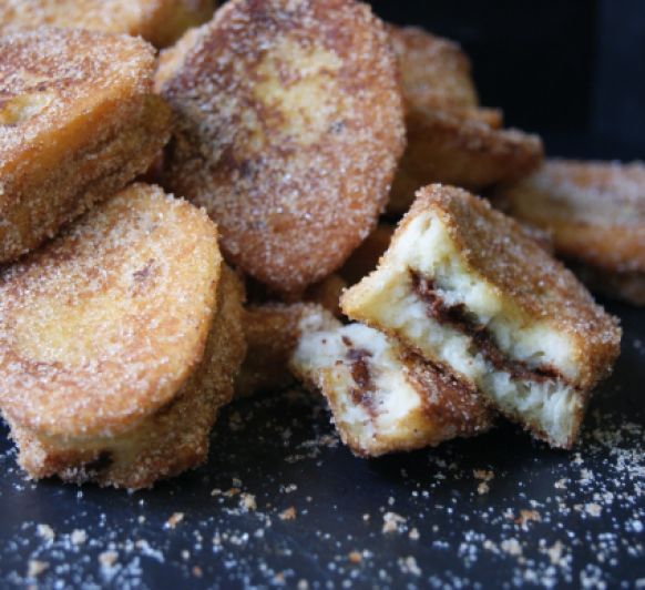 ¡Bocaditos de torrijas rellenos de chocolate!
